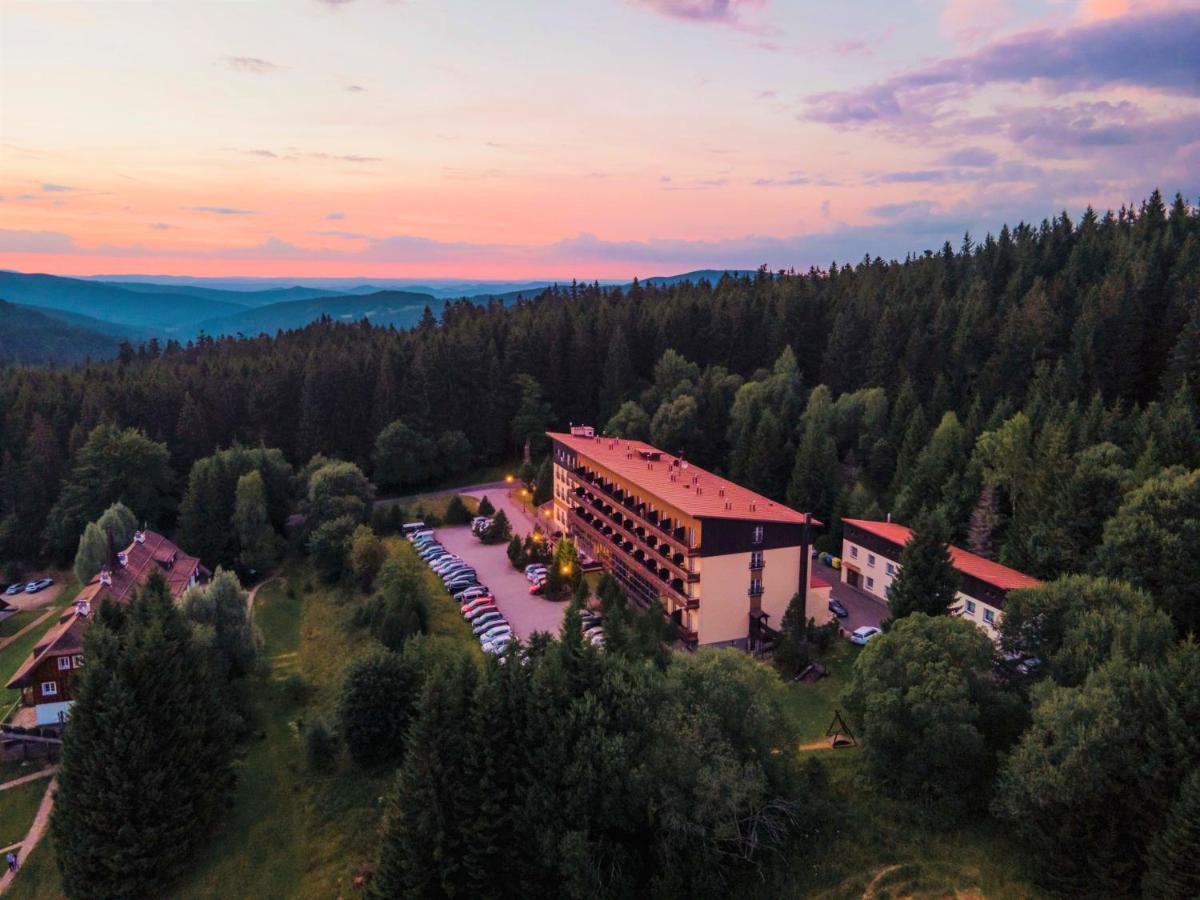 OREA Hotel Špičák Šumava Železná Ruda Kültér fotó